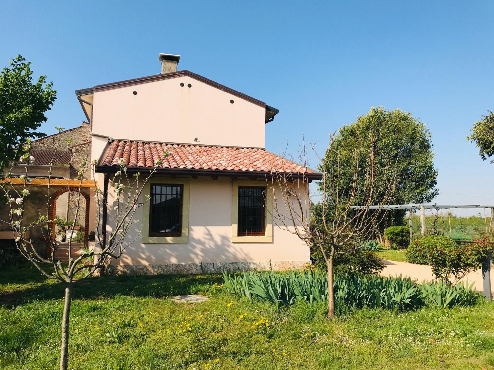 Una Casa Di Campagna Dossobuono Zewnętrze zdjęcie